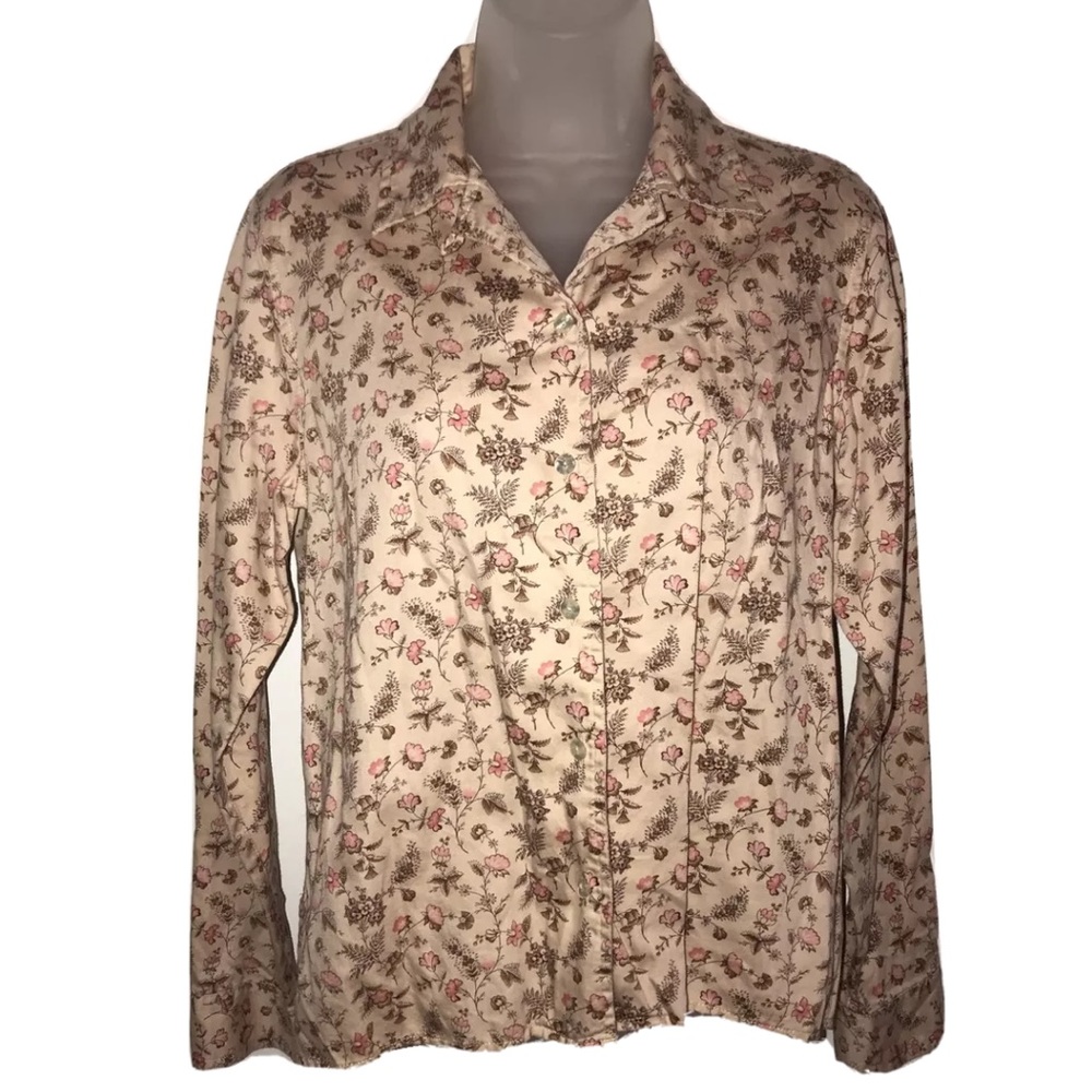 Cottagecore floral button up top.